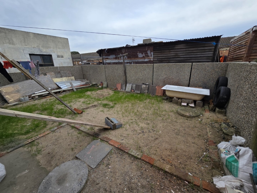 3 Bedroom Property for Sale in Lentegeur Western Cape